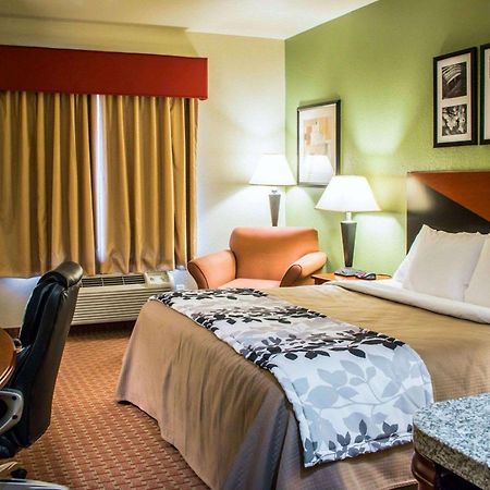 Sleep Inn & Suites At Six Flags San Antonio Exterior photo